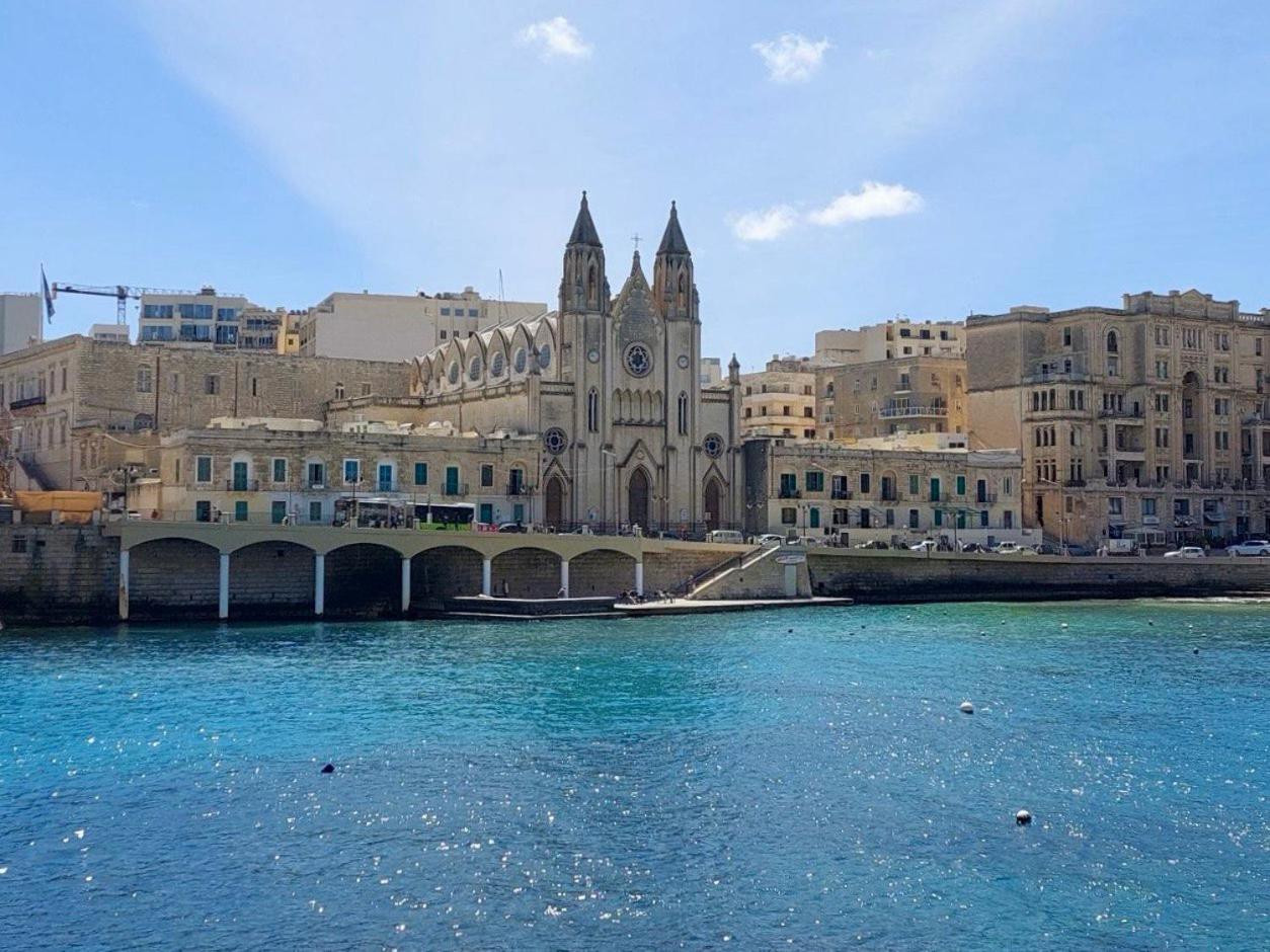 Malta Crown Guesthouse Saint Julian's Exteriér fotografie